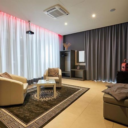 Castelmartini Wellness & Business Hotel Larciano Экстерьер фото