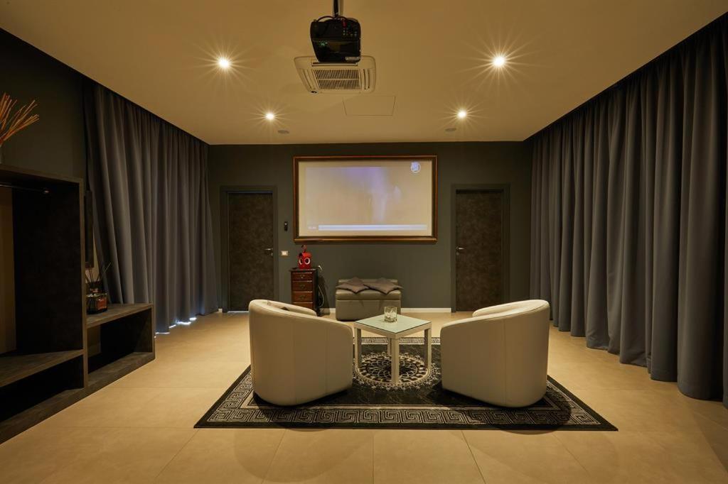 Castelmartini Wellness & Business Hotel Larciano Экстерьер фото
